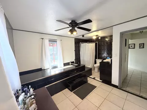 631 Bent St, Elgin, IL 60120 photo 31