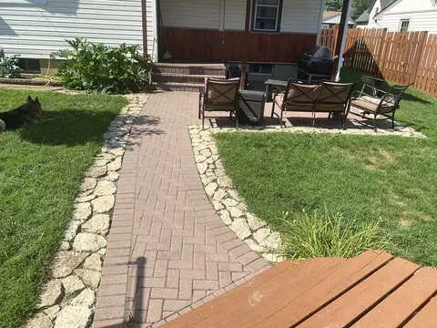 631 Bent St, Elgin, IL 60120 photo 4