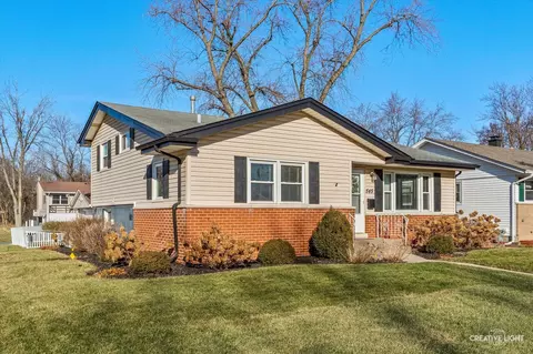 545 Gordon Dr, Crete, IL 60417