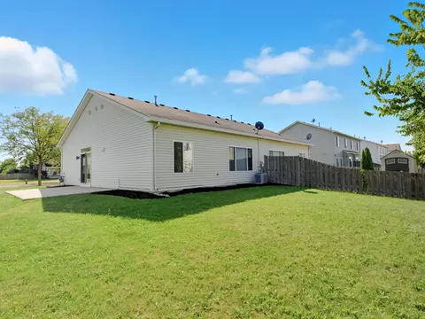 2813 Hoffman St, Plano, IL 60545 photo 4