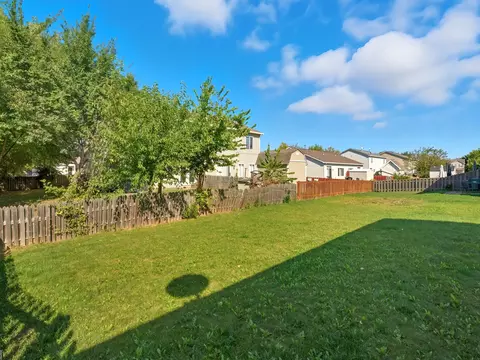 2813 Hoffman St, Plano, IL 60545 photo 5