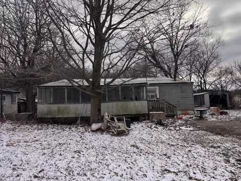 161 Wilbern Rd, Washburn, IL 61570