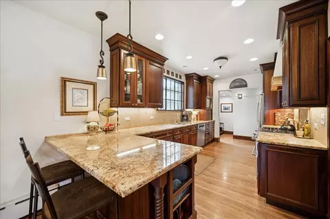 Kitchen - 285 Vernon Ave, Glencoe, IL 60022 photo 1 of 2