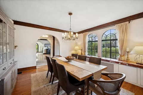 Dining - 285 Vernon Ave, Glencoe, IL 60022 photo 1 of 2