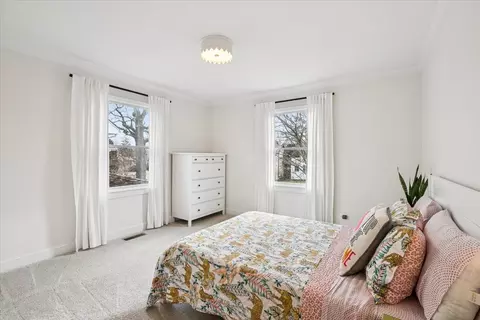Bedroom - 216 E Scranton Ave, Lake Bluff, IL 60044 photo 4 of 4