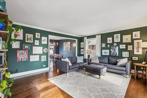 Living - 216 E Scranton Ave, Lake Bluff, IL 60044 photo 1 of 5