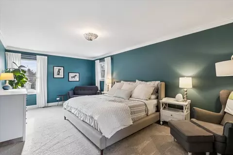 Bedroom - 216 E Scranton Ave, Lake Bluff, IL 60044 photo 1 of 4