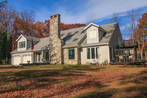 129 Cornwall Dr, Crete, IL 60417