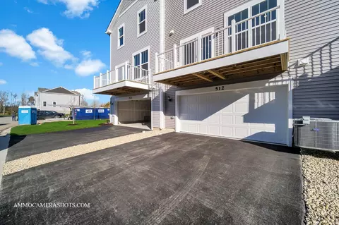 Exterior - 512 Wolverine Dr, Aurora, IL 60502 photo 3 of 3