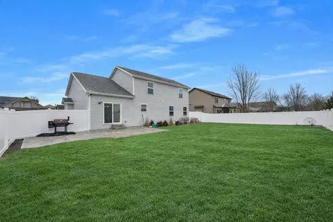 Exterior - 2745 Sedona Dr, Normal, IL 61761 photo 4 of 6