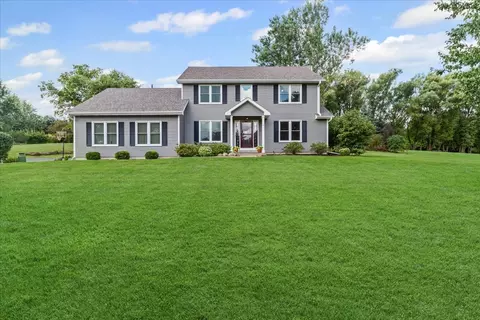 11111 Huron Dr, Spring Grove, IL 60081