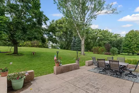 11111 Huron Dr, Spring Grove, IL 60081 photo 2
