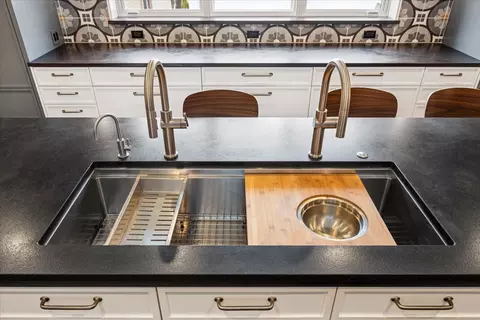 Kitchen - Undisclosed, River Forest, IL 60305 photo 7 of 8