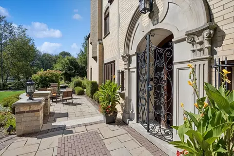 Exterior - Undisclosed, River Forest, IL 60305 photo 4 of 8