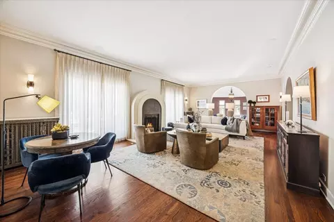 Living - Undisclosed, River Forest, IL 60305 photo 1 of 6