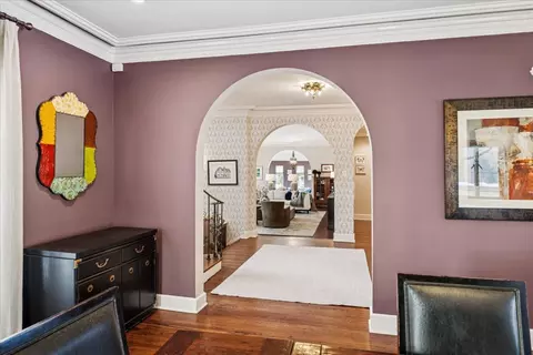 Entry Way - Undisclosed, River Forest, IL 60305 photo 2 of 4