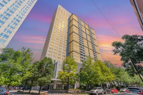 1901 S Calumet Ave #2212, Chicago, IL 60616