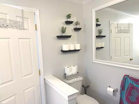 Bath - 953 Old Oak Cir #0, Algonquin, IL 60102 photo 8 of 9