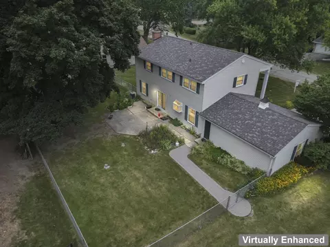 Exterior - 27 W084 Fleming Dr, Winfield, IL 60190 photo 3 of 5
