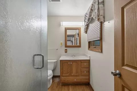 Bath - 27 W084 Fleming Dr, Winfield, IL 60190 photo 2 of 3