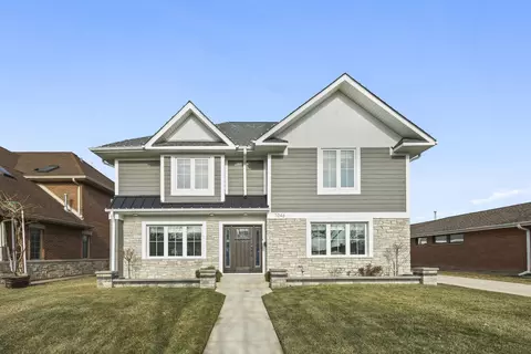 7046 Beckwith Rd, Morton Grove, IL 60053