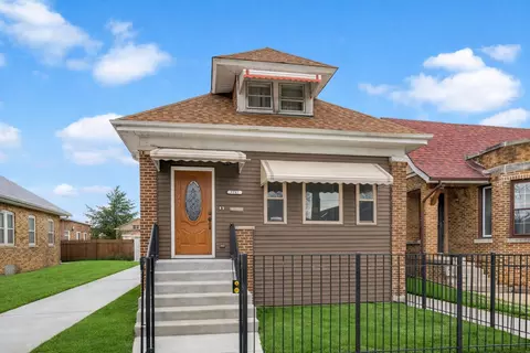 7717 S Luella Ave, Chicago, IL 60649
