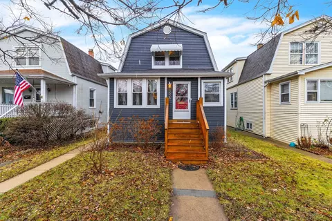 5628 N Karlov Ave, Chicago, IL 60646