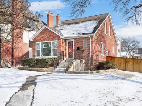 4645 Grand Ave, Western Springs, IL 60558