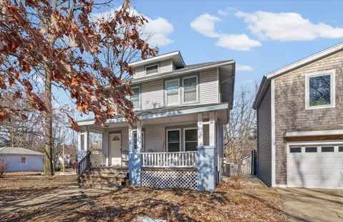 414 W Ells Ave, Champaign, IL 61820