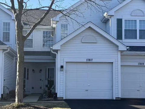 17817 W Salisbury Dr, Gurnee, IL 60031