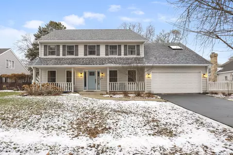 625 Buttonwood Cir, Naperville, IL 60540