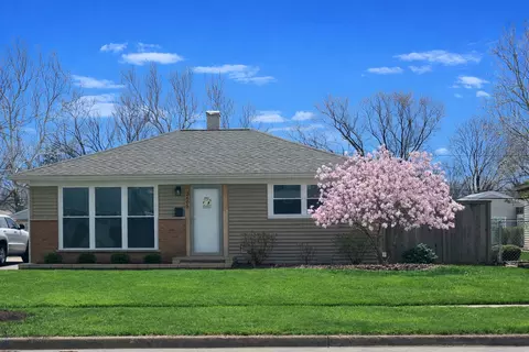 Exterior - 3605 Oriole Ln, Rolling Meadows, IL 60008 photo 4 of 9