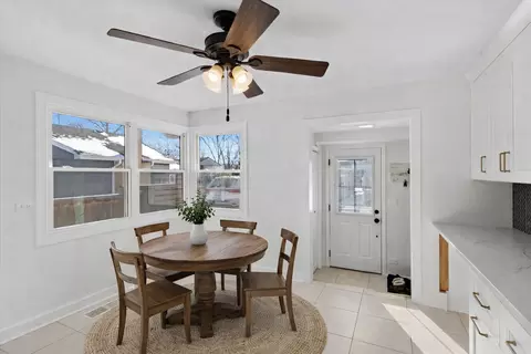 Dining - 3605 Oriole Ln, Rolling Meadows, IL 60008 photo 1 of 1