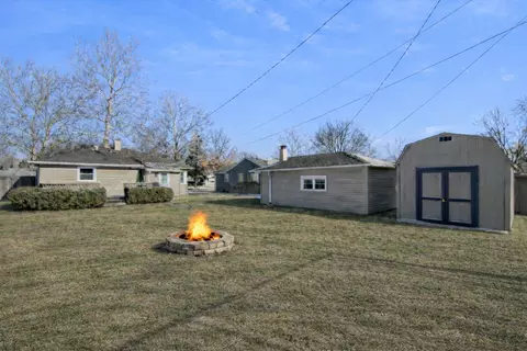 Exterior - 3605 Oriole Ln, Rolling Meadows, IL 60008 photo 6 of 9