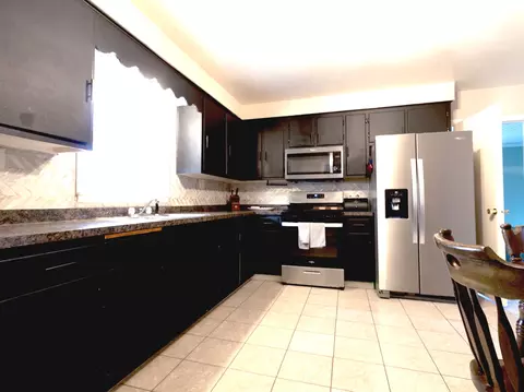 Kitchen - 744 E Benton St, Morris, IL 60450 photo 1 of 3