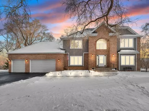 1005 Hilary Ln, Cary, IL 60013