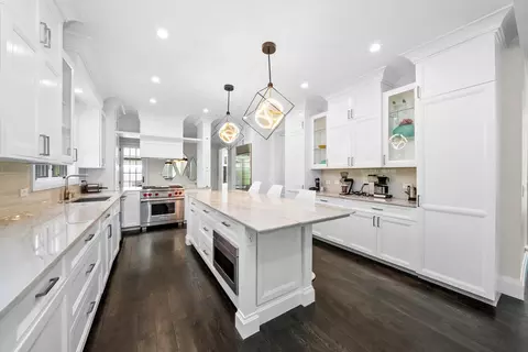 Kitchen - 330 Brookside Ln, Glencoe, IL 60022 photo 1 of 5
