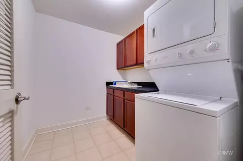 Other - 1 Itasca Pl #412, Itasca, IL 60143 photo 2 of 5