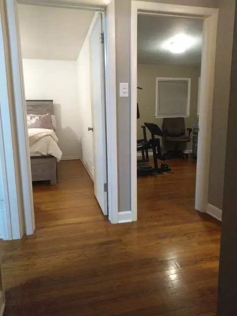 Entry Way - Undisclosed, Midlothian, IL 60445 photo 3 of 3