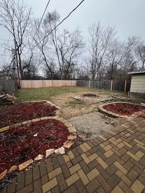 Exterior - Undisclosed, Midlothian, IL 60445 photo 5 of 6