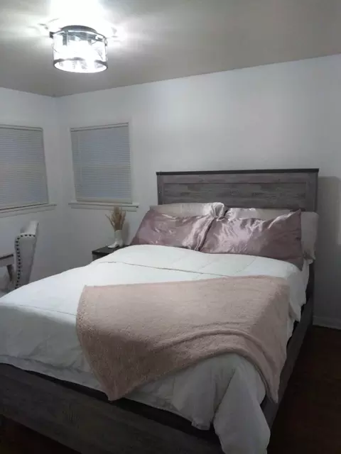 Bedroom - Undisclosed, Midlothian, IL 60445 photo 1 of 1