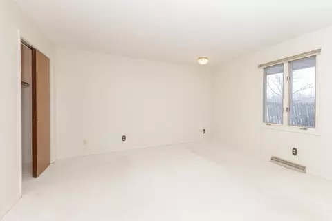 Bedroom - 207 Hampton Dr, Bloomington, IL 61704 photo 1 of 9