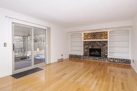 Living - 207 Hampton Dr, Bloomington, IL 61704 photo 5 of 6