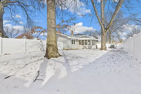 308 Spruce Dr, Naperville, IL 60540 photo 25