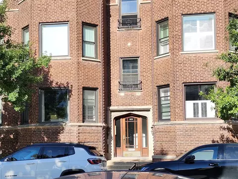 3519 N Pine Grove Ave #1S, Chicago, IL 60657