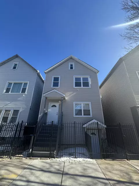 4521 S Hermitage Ave, Chicago, IL 60609