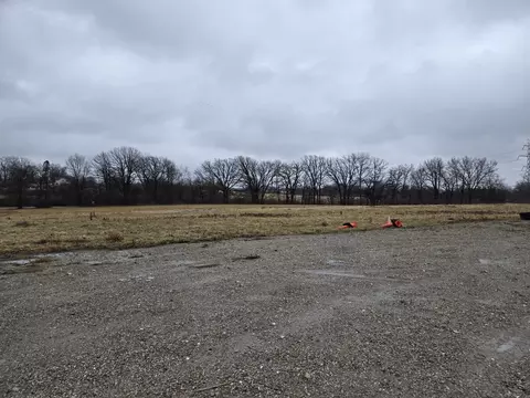 Exterior - 3303 Exchange St, Crete, IL 60417 photo 8 of 10