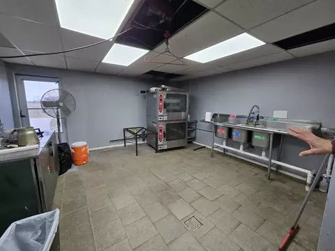Kitchen - 3303 Exchange St, Crete, IL 60417 photo 5 of 6