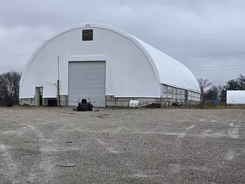 Exterior - 3303 Exchange St, Crete, IL 60417 photo 5 of 10