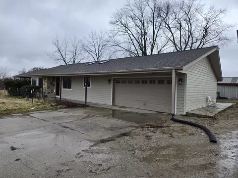 Exterior - 3303 Exchange St, Crete, IL 60417 photo 2 of 10